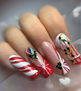 Christmas nails: manicure e design per Natale e Capodanno